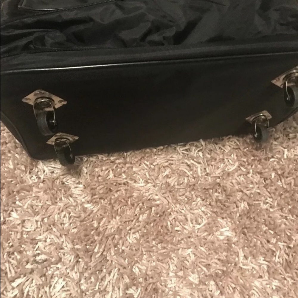 rolling expandable duffel